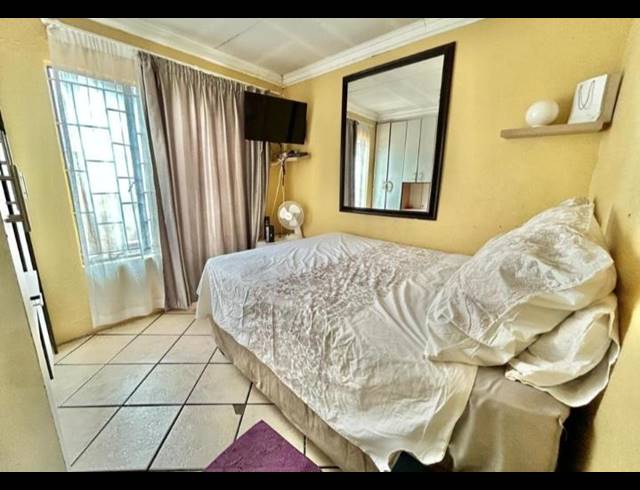 3 BEDROOM HOUSE FOR SALE IN CLAYVILLE